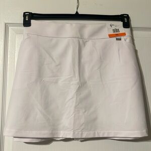 NWT Greg Norman Woman’s skort XXL white